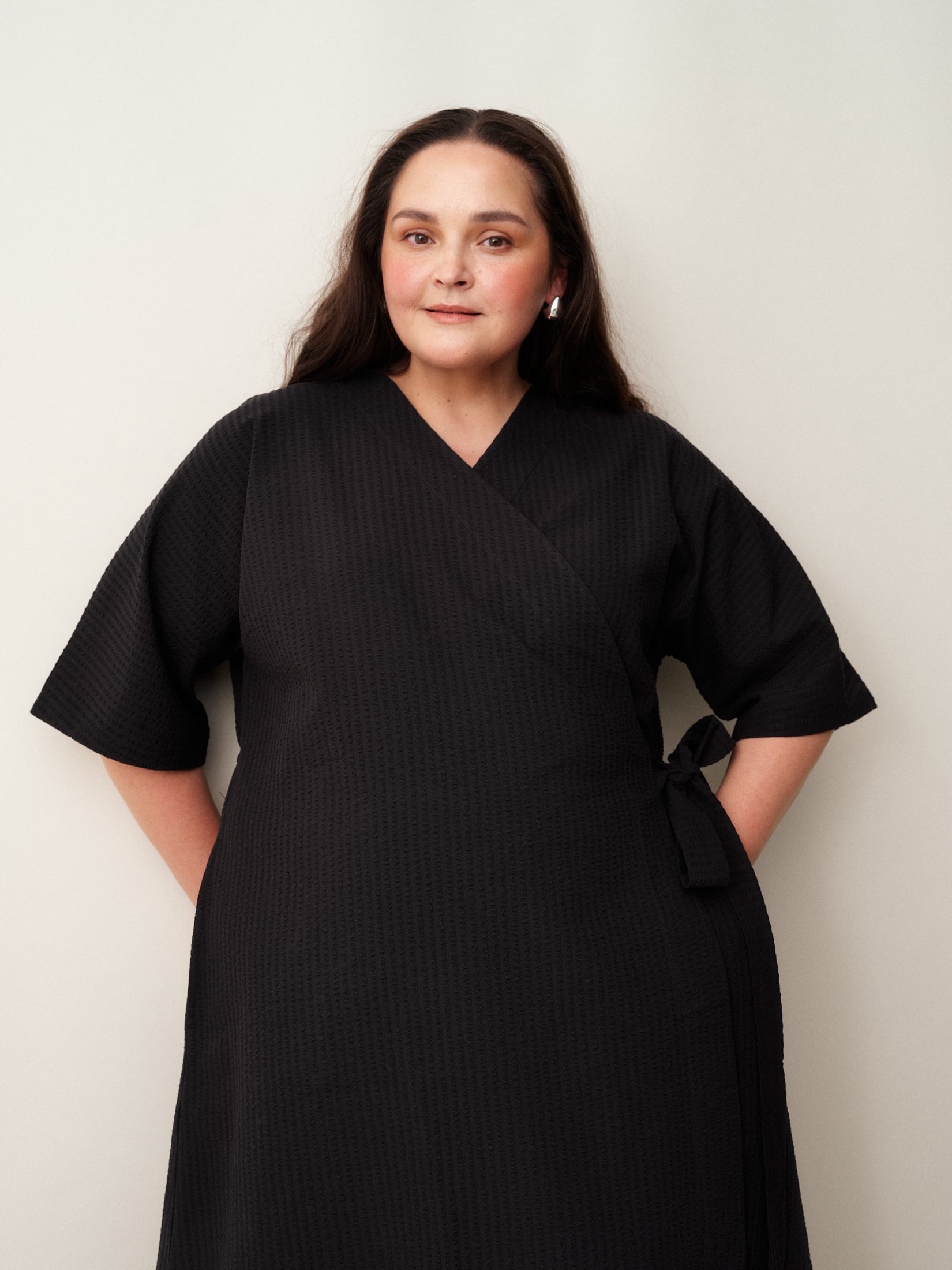 Ava Seersucker Wrap Dress - Black