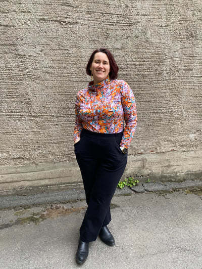 Lovely Poolo - Kaarna