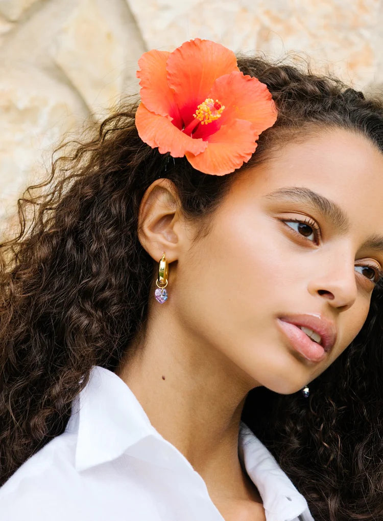 Lonely Hearts Club Korvakorut