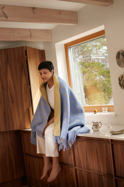 Pine Needles Blanket - Lake