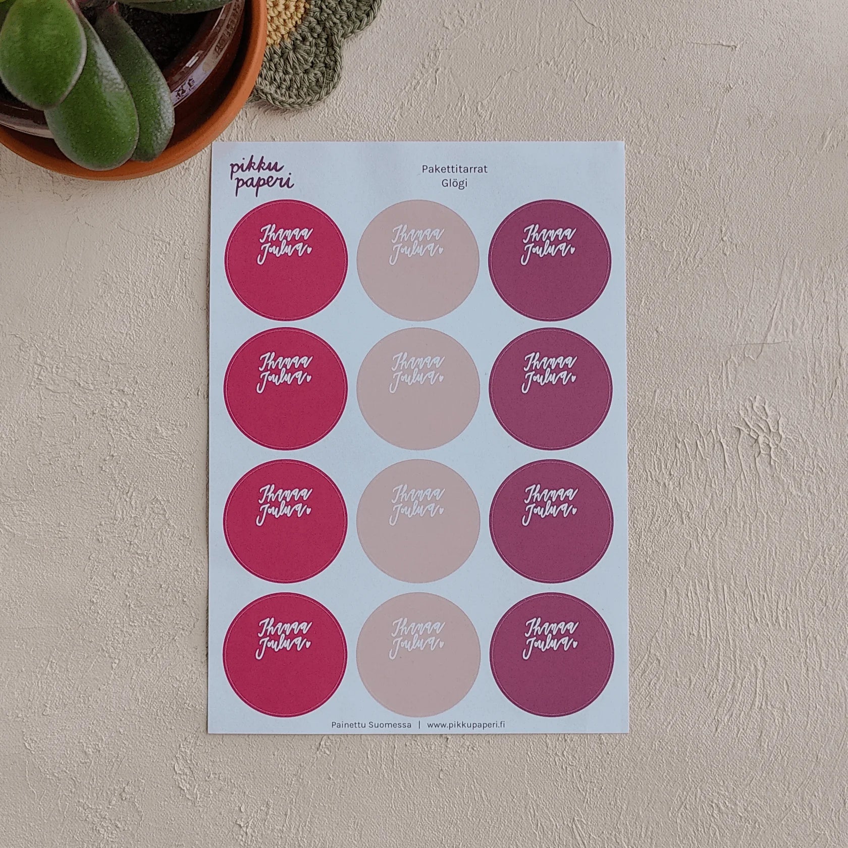 Pikku Paperi pakettitarra-arkit