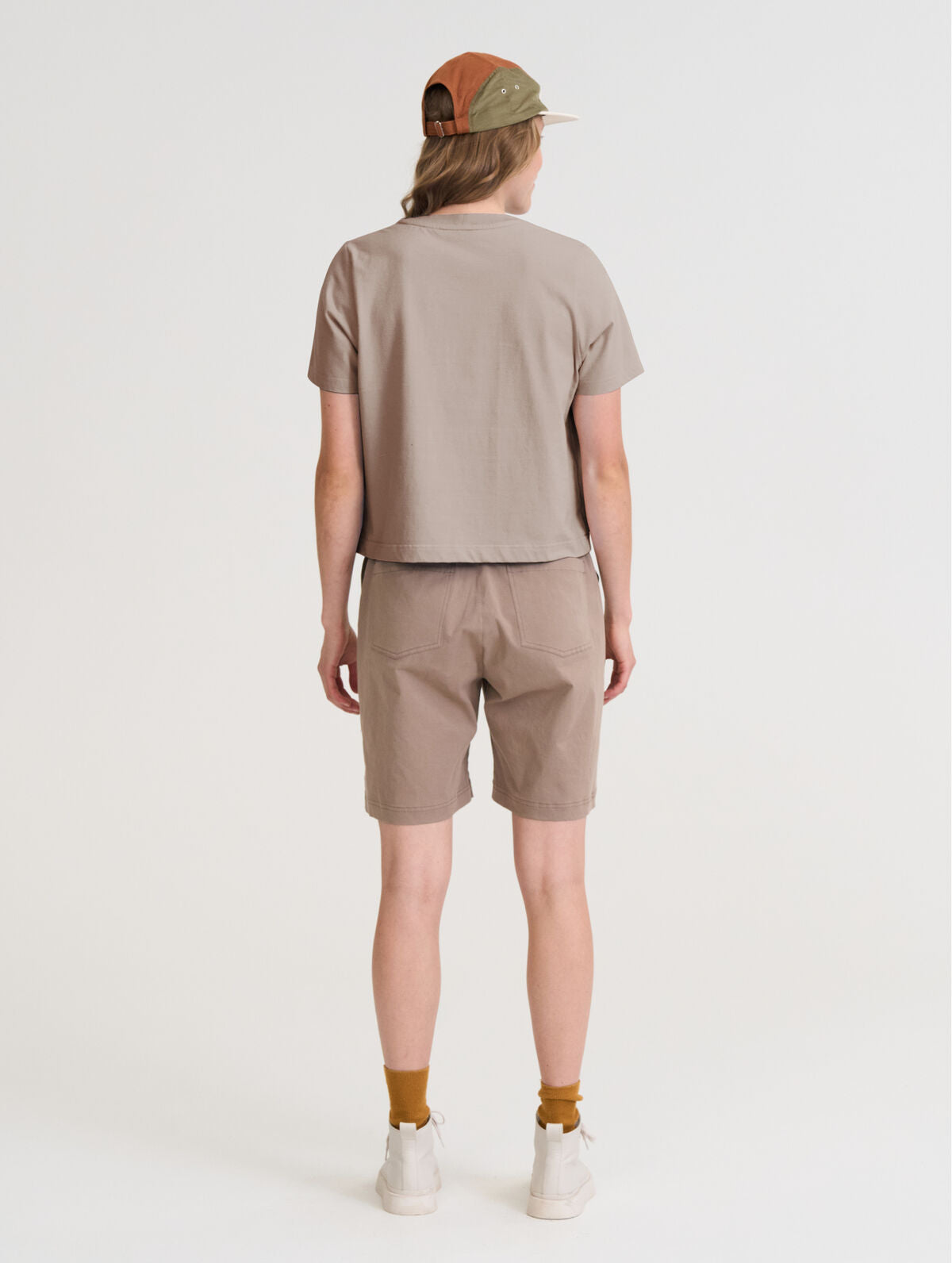 Janni Shortsit - Taupe