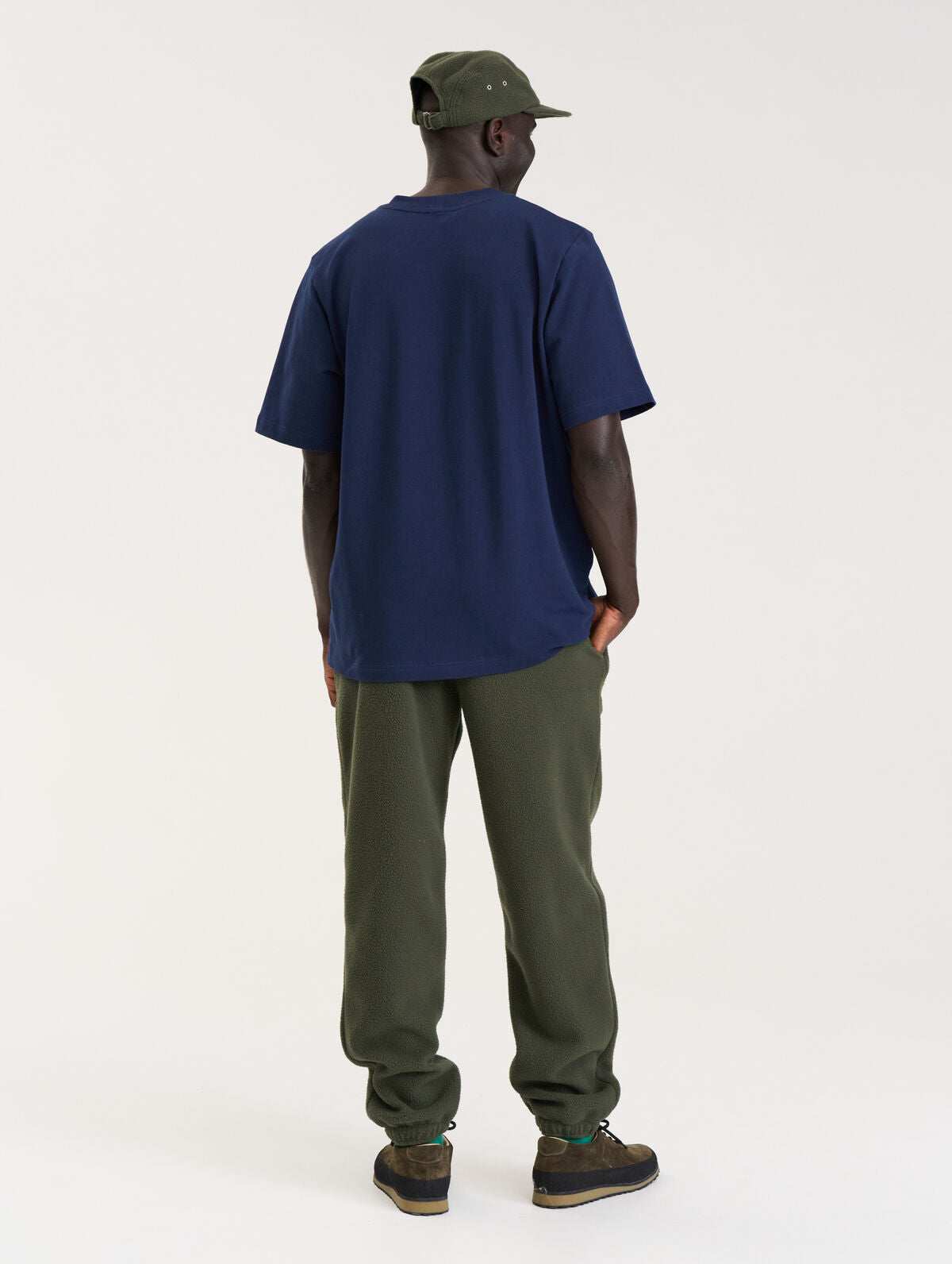 Olavi T-paita - Musteensininen