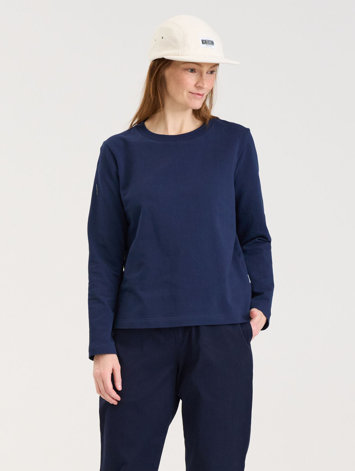 Tyyni Paita - Musteensininen