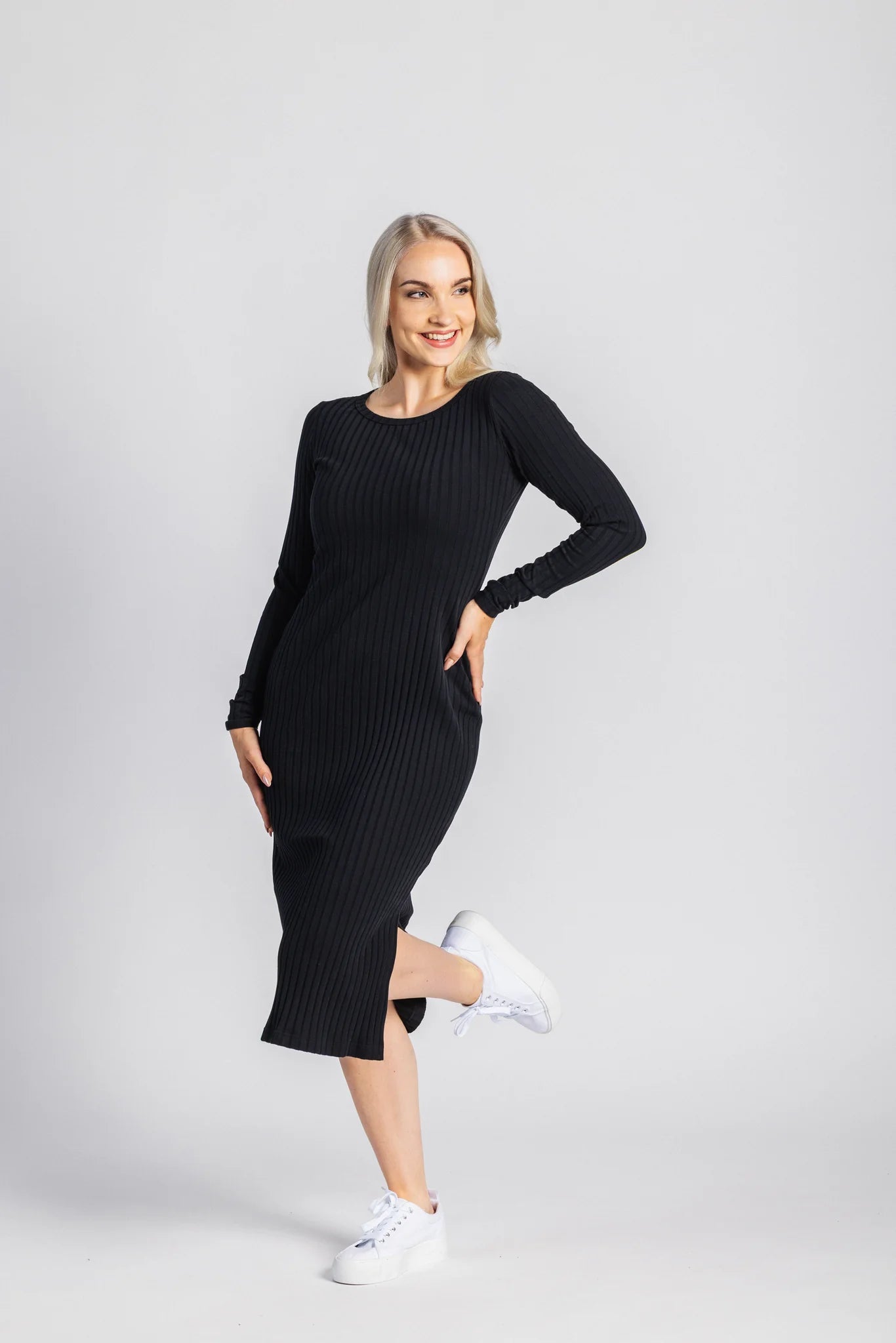 Sara Dress - Black