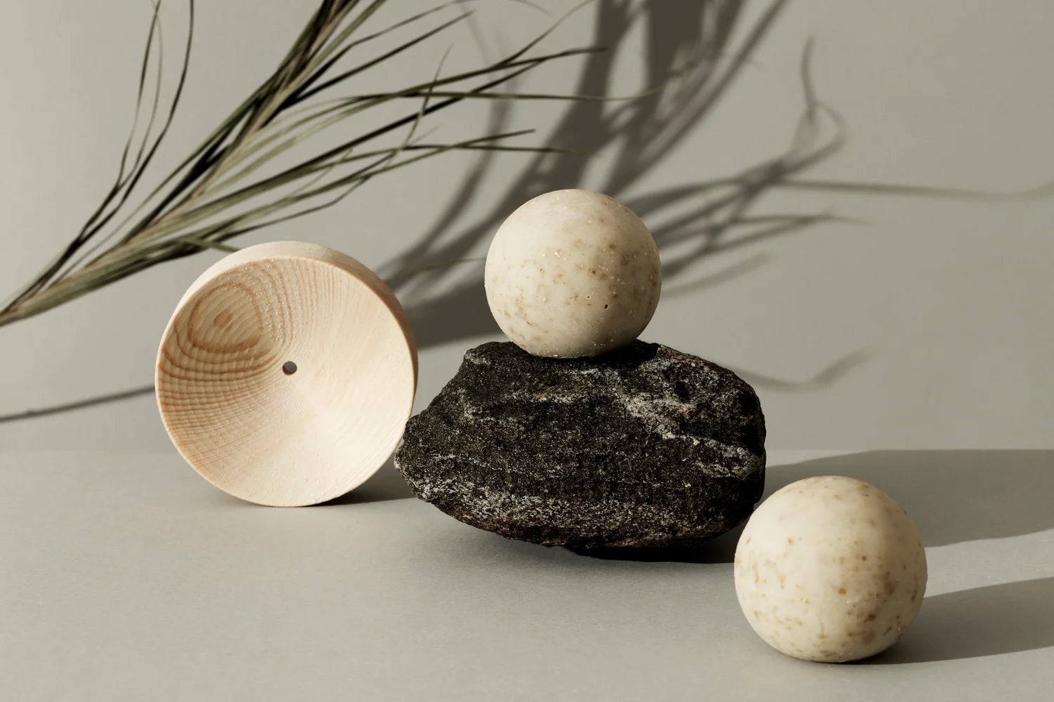 Soap Ball Pine-oatmeal