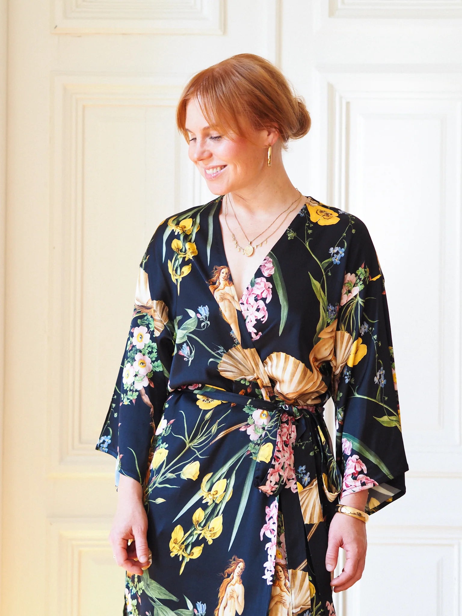 Memories Robe - Venus Black