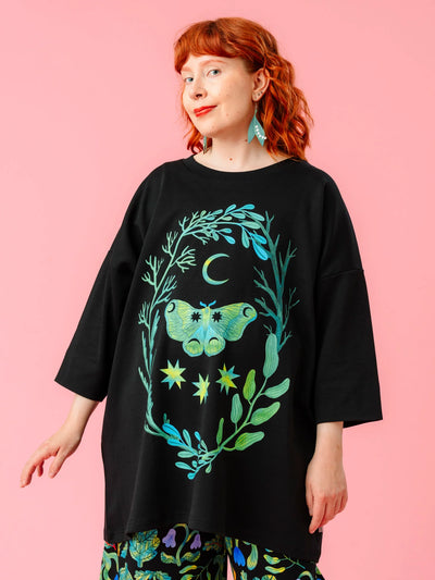 Leandro Oversized T-paita, Moth Moon Back