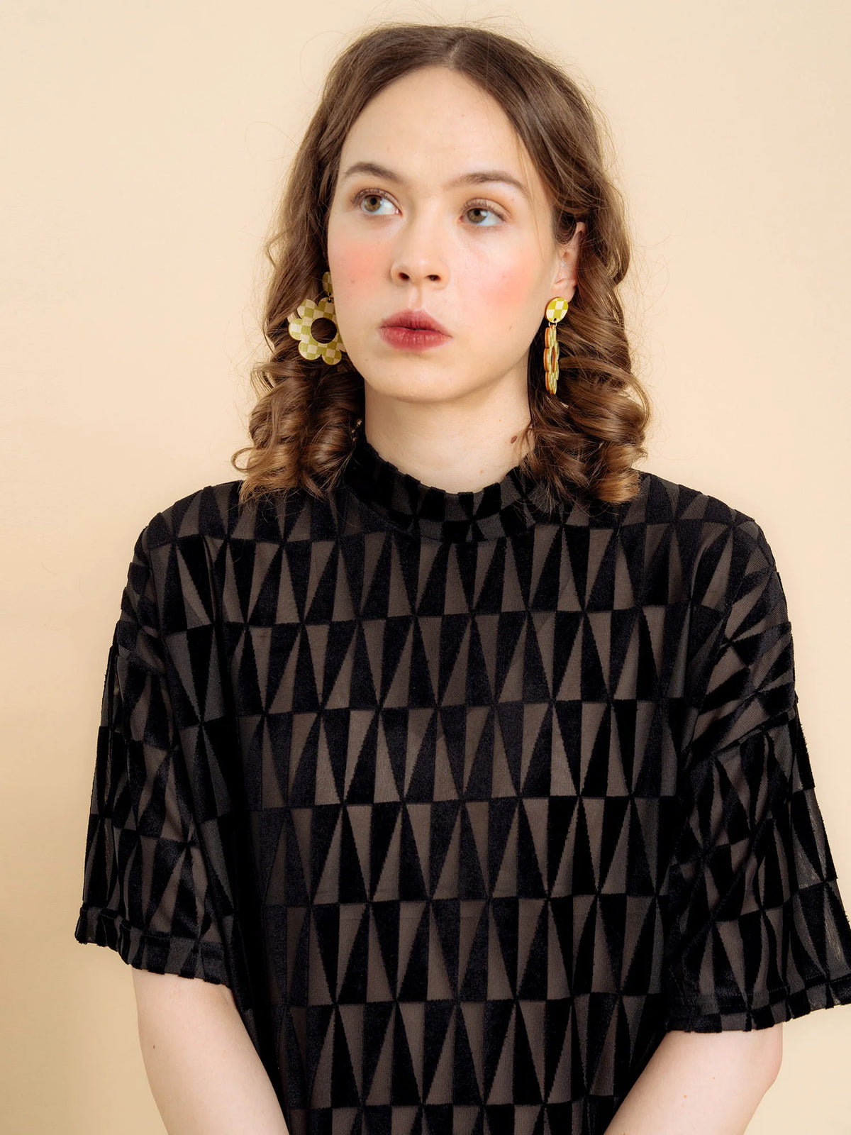 Alanna T-Shirt - Circus Black
