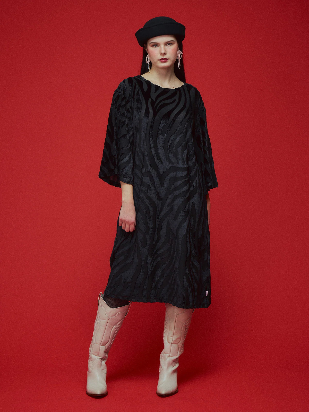 Avalon Dress - Tigreza Velour Black