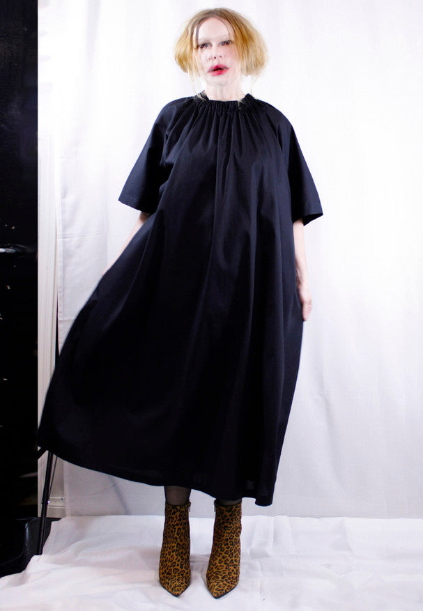 Amal - Popliinipuuvilla mekko