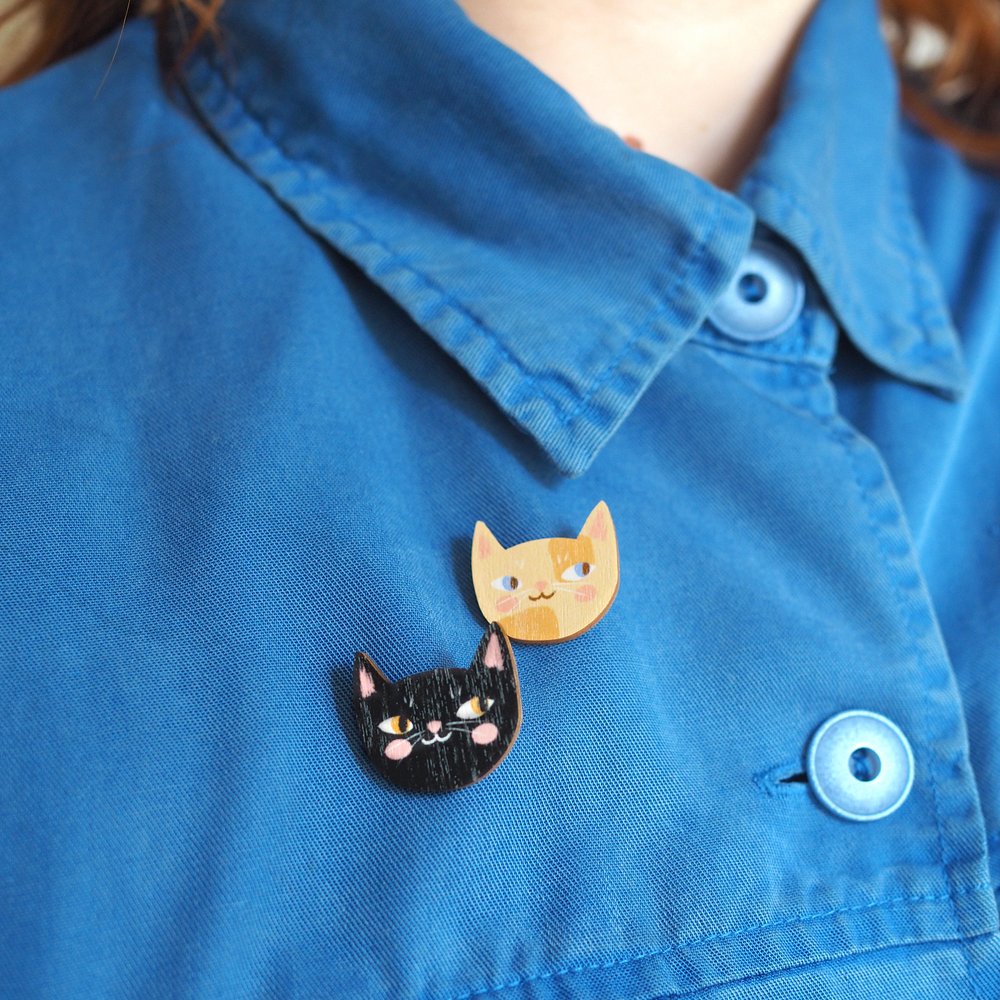 Kissakaverit - pinssi