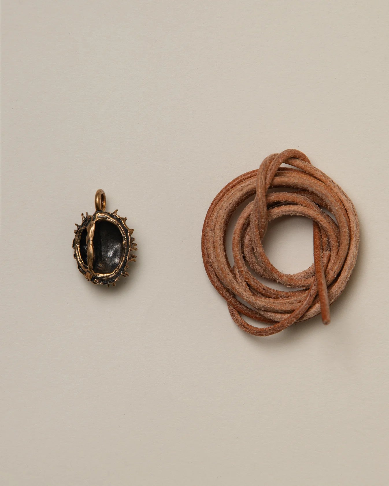 Chestnut Pendant Bronze