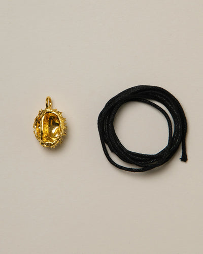 Chestnut Pendant Gold