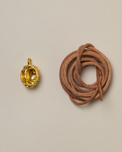 Chestnut Pendant Gold