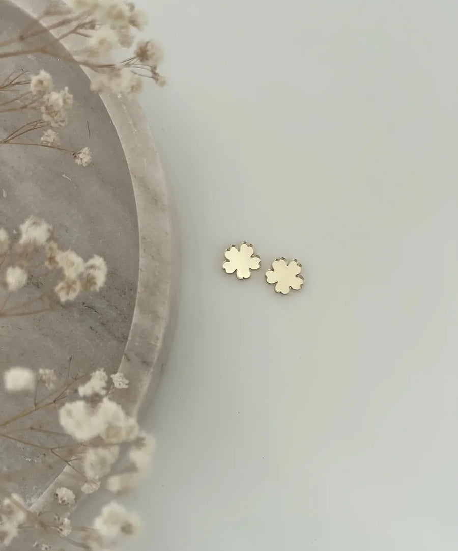 Nuppu Nappikorvis - Kultapeili