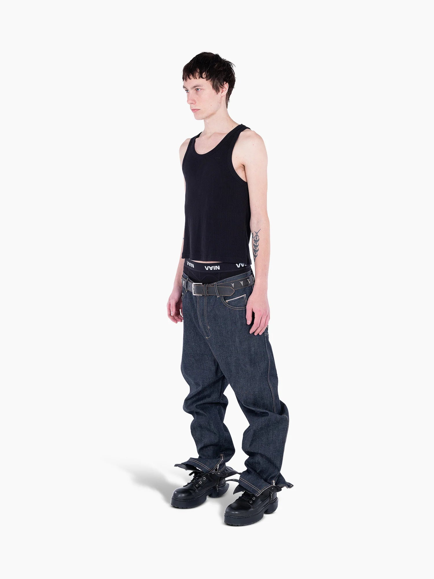 <3 Tank Top Black