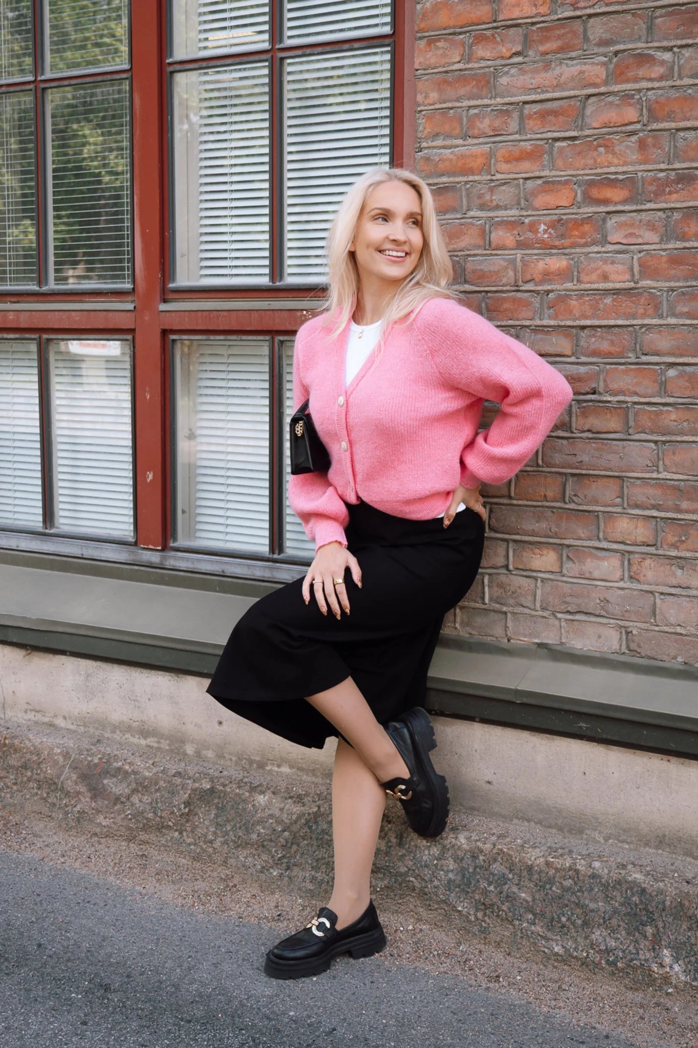 Everyday Midi Skirt - Black