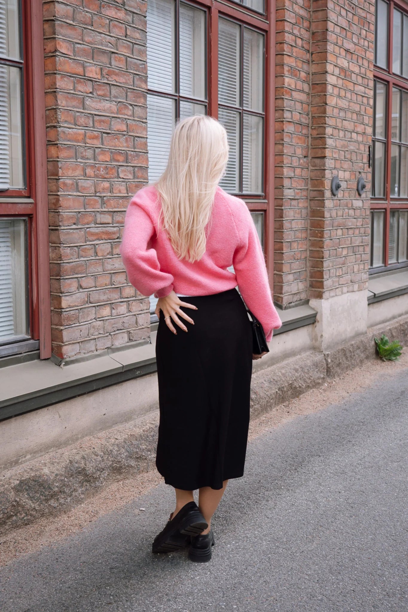 Everyday Midi Skirt - Black