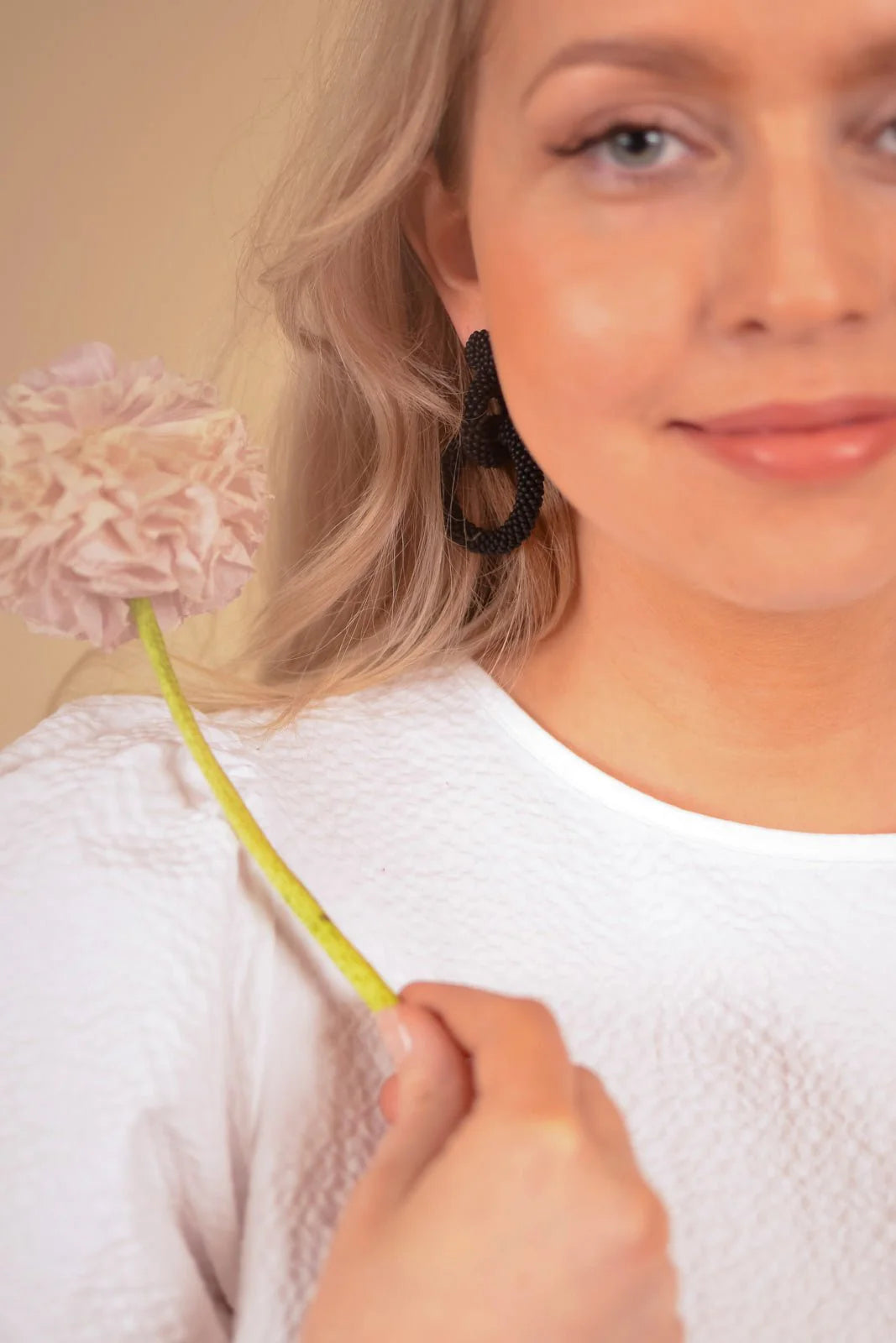 Gia Earrings - Black