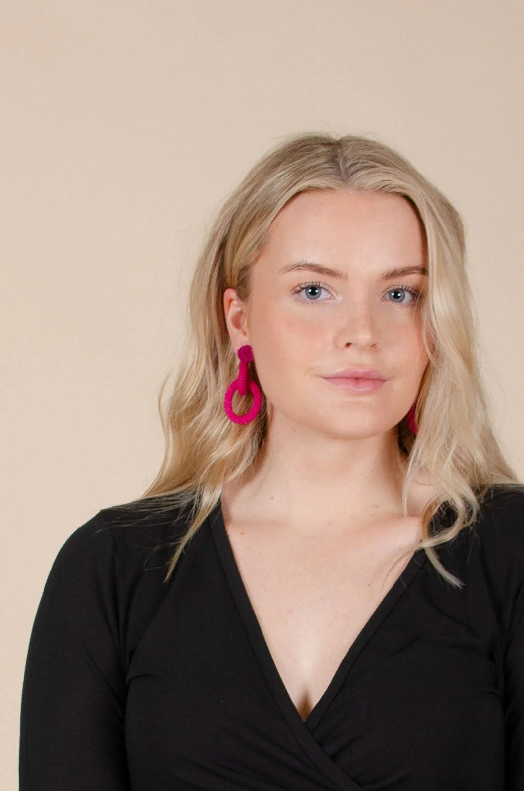 Gia Earrings - Hot Pink