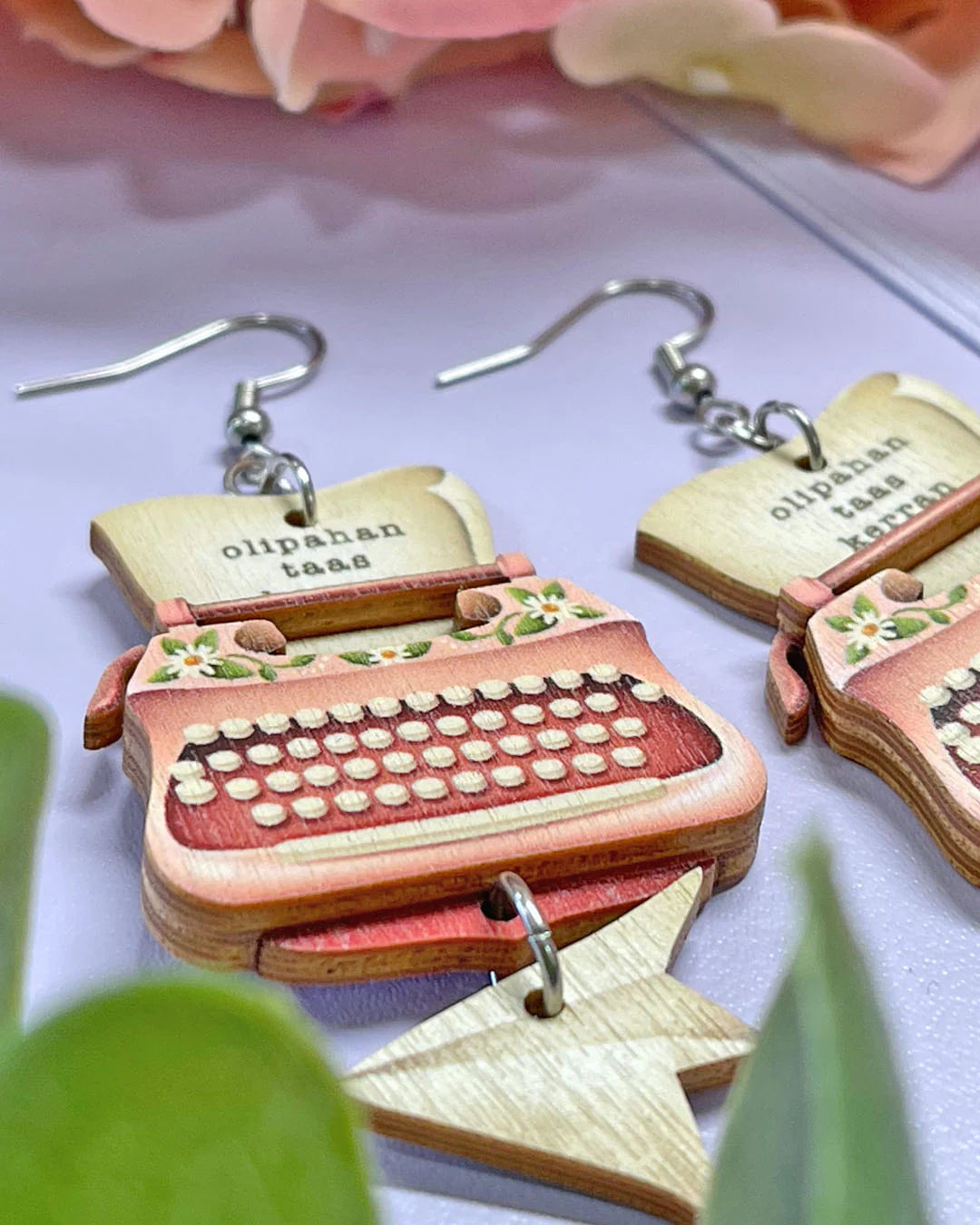 Kirjoituskone Puna - koukku