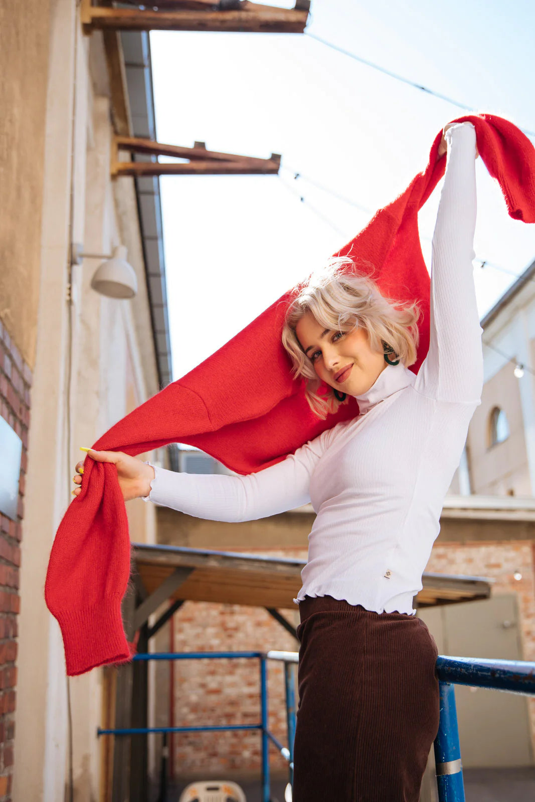 Kaiko valkoinen ribbipoolo