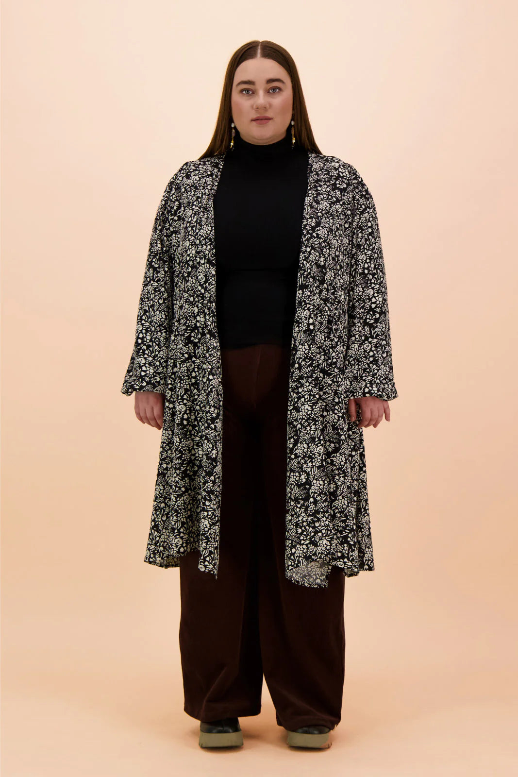 Kaiko musta ribbipoolo