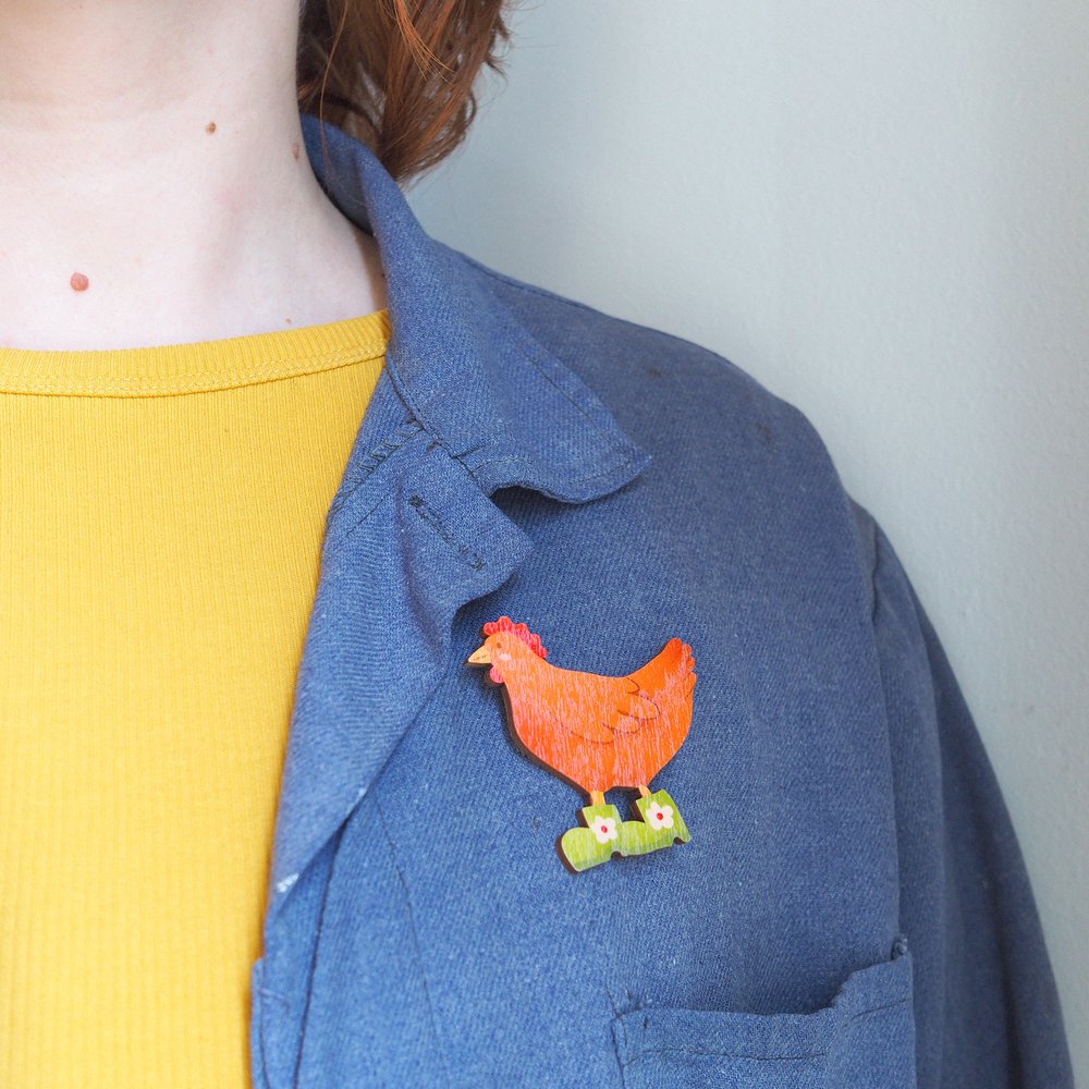 Kana Ruskea - pinssi