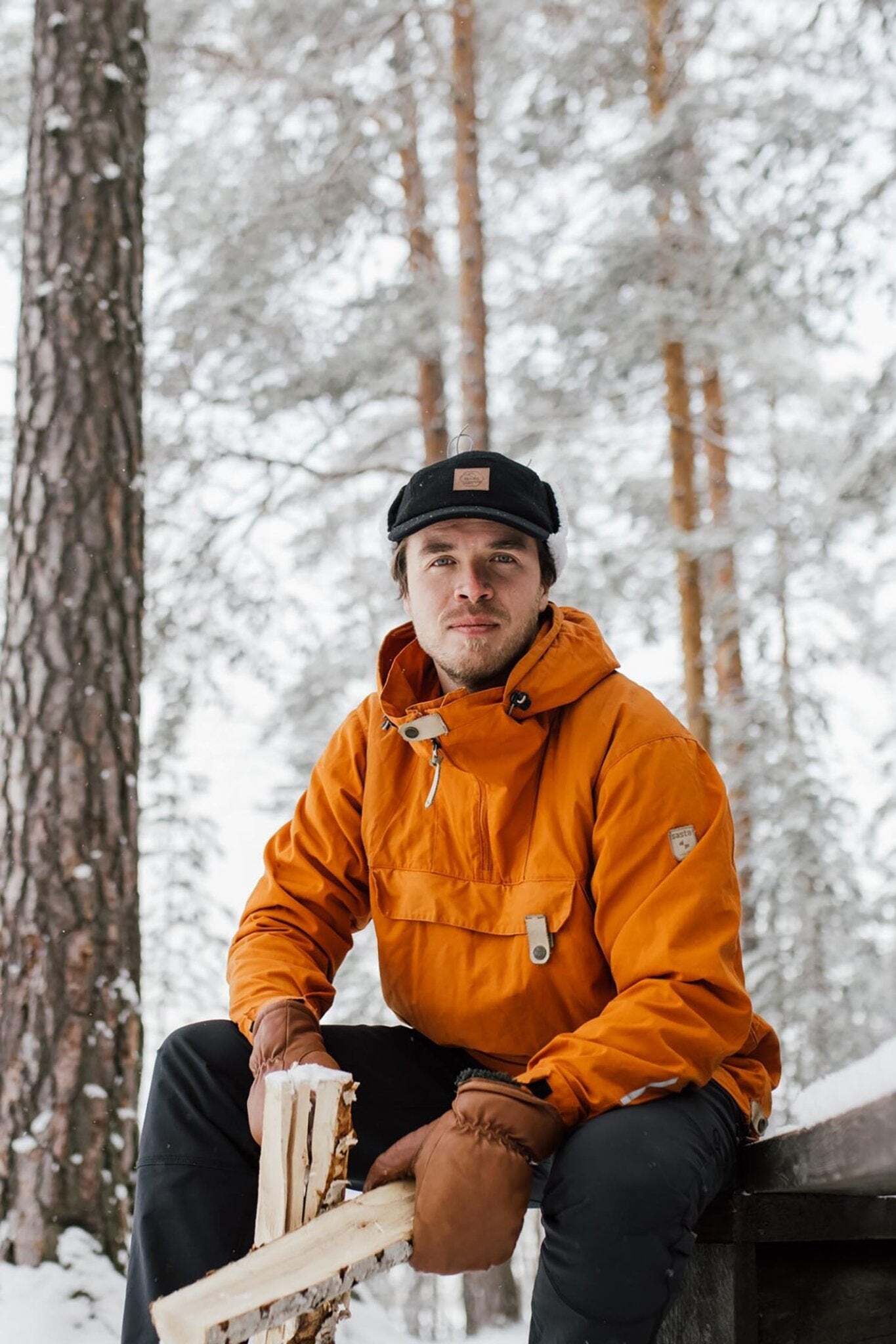 Kultakero Recycled Wool Earflap Cap - Black