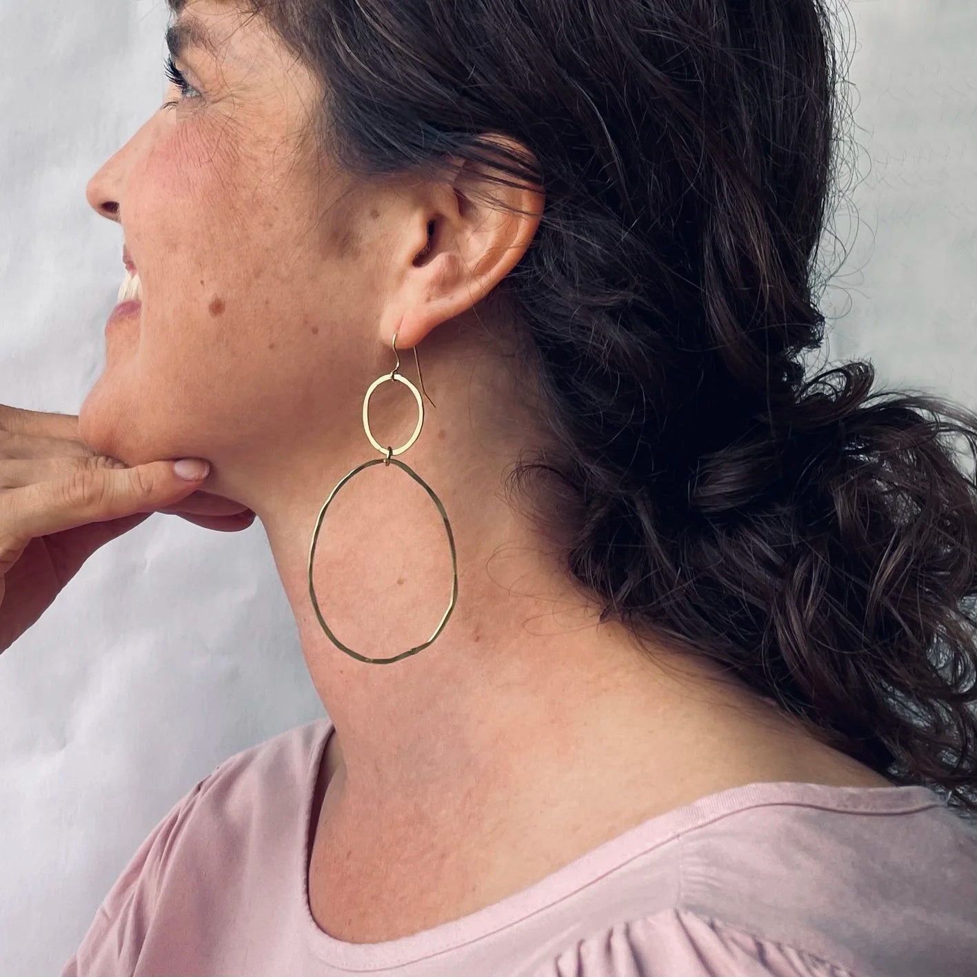 Kuplivat korvakorut - Messinki L