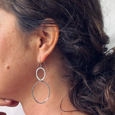 Kuplivat korvakorut - Hopea M