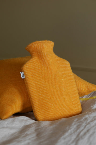 ARVO kuumavesipullo - kahvilla värjätty oranssi