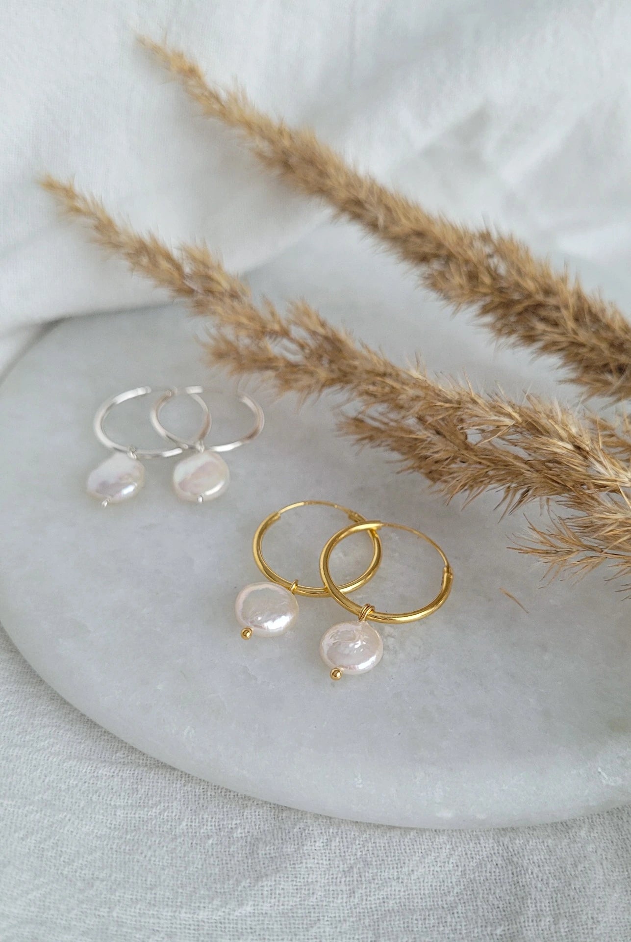 Pärla Hoops Golden hour