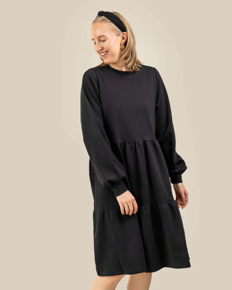 Pitkähihainen Mekko - Musta