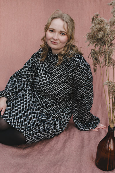 Myy Puuvillamekko - Apila Mustavalkoinen