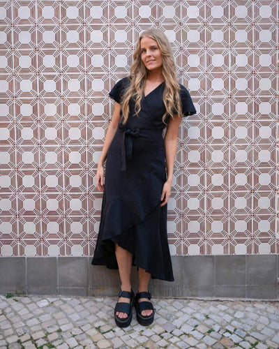 Annika Dress - Black
