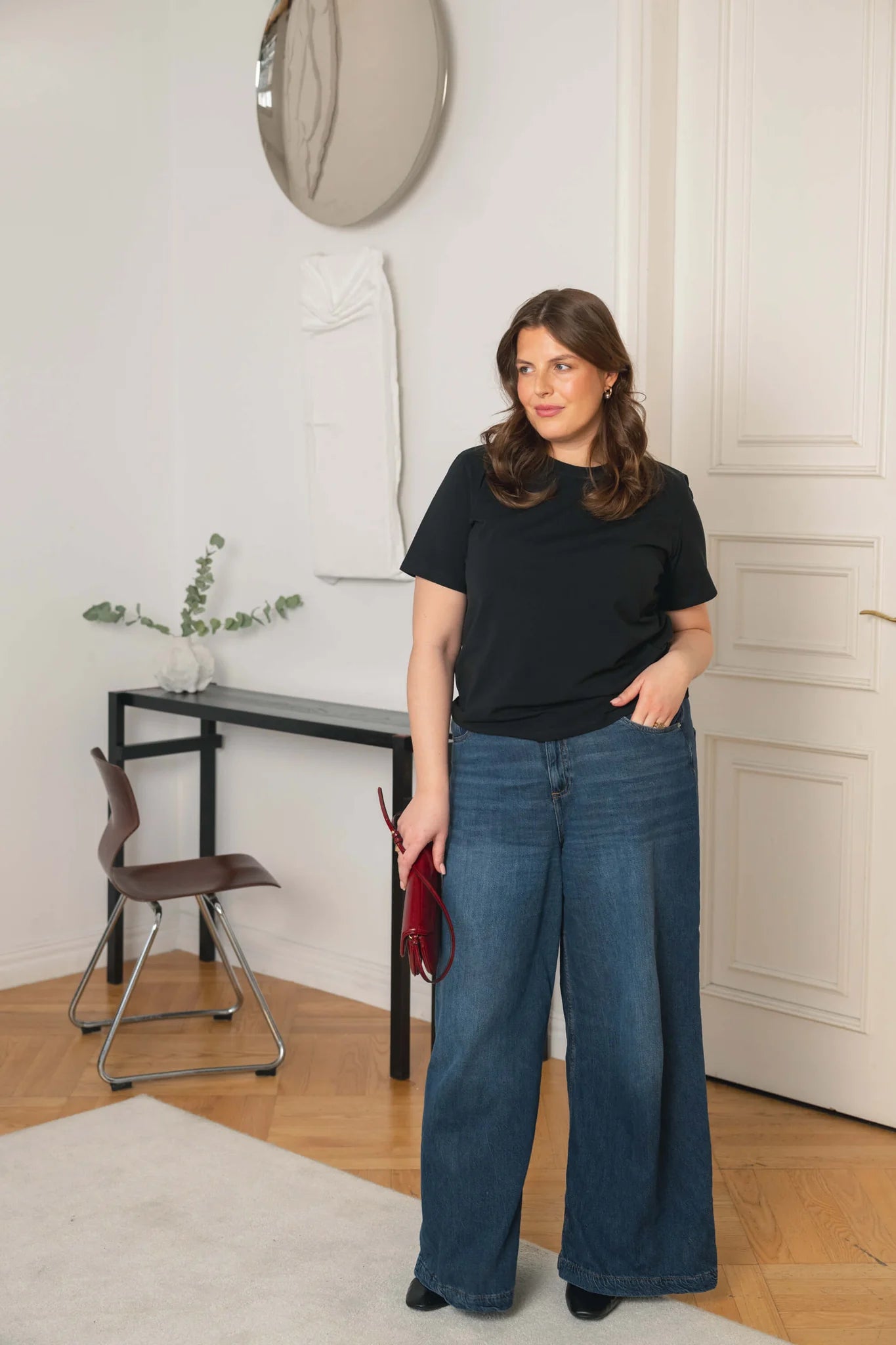 Emilia T-Shirt - Black