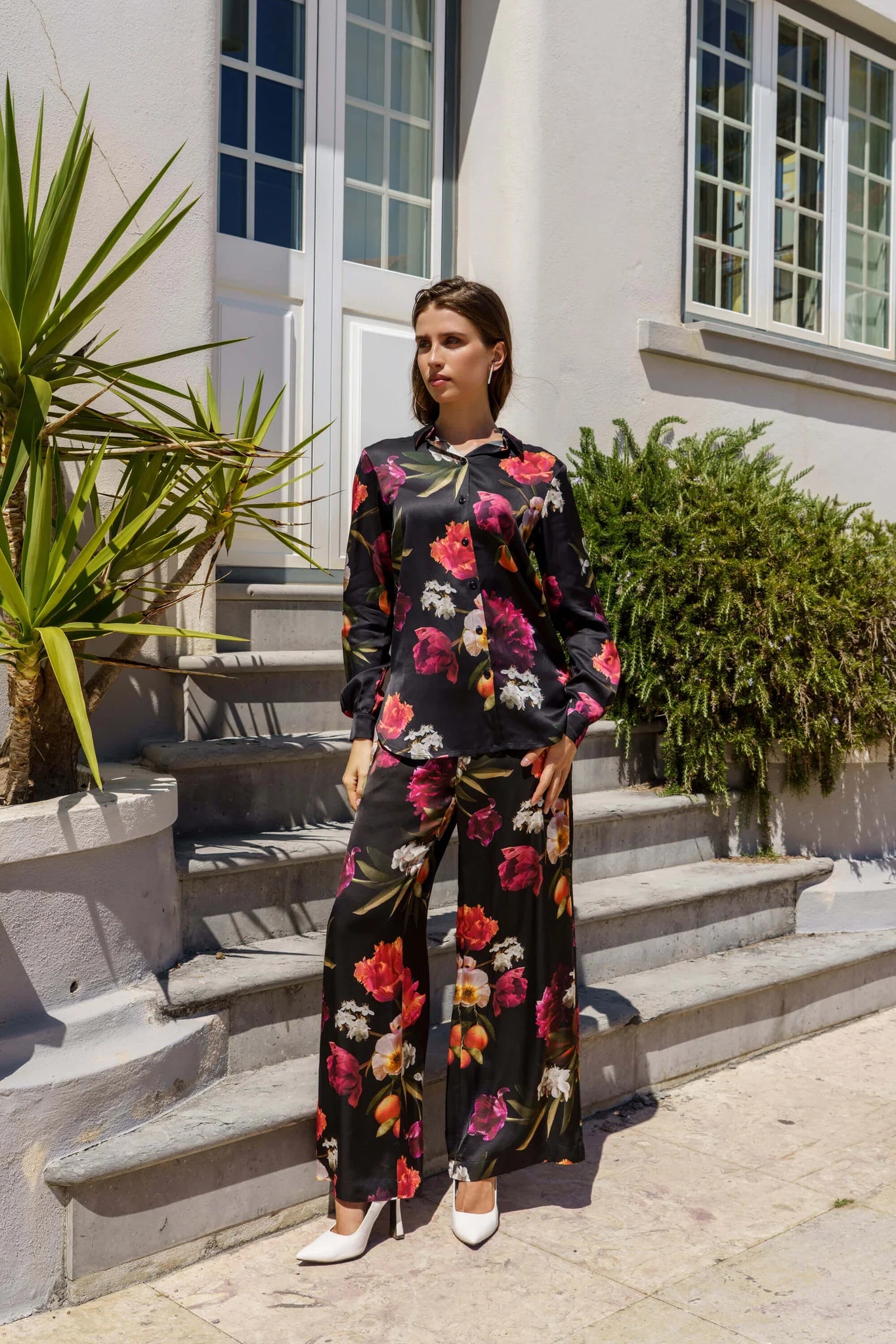 Chloe Shirt - Sangria Garden