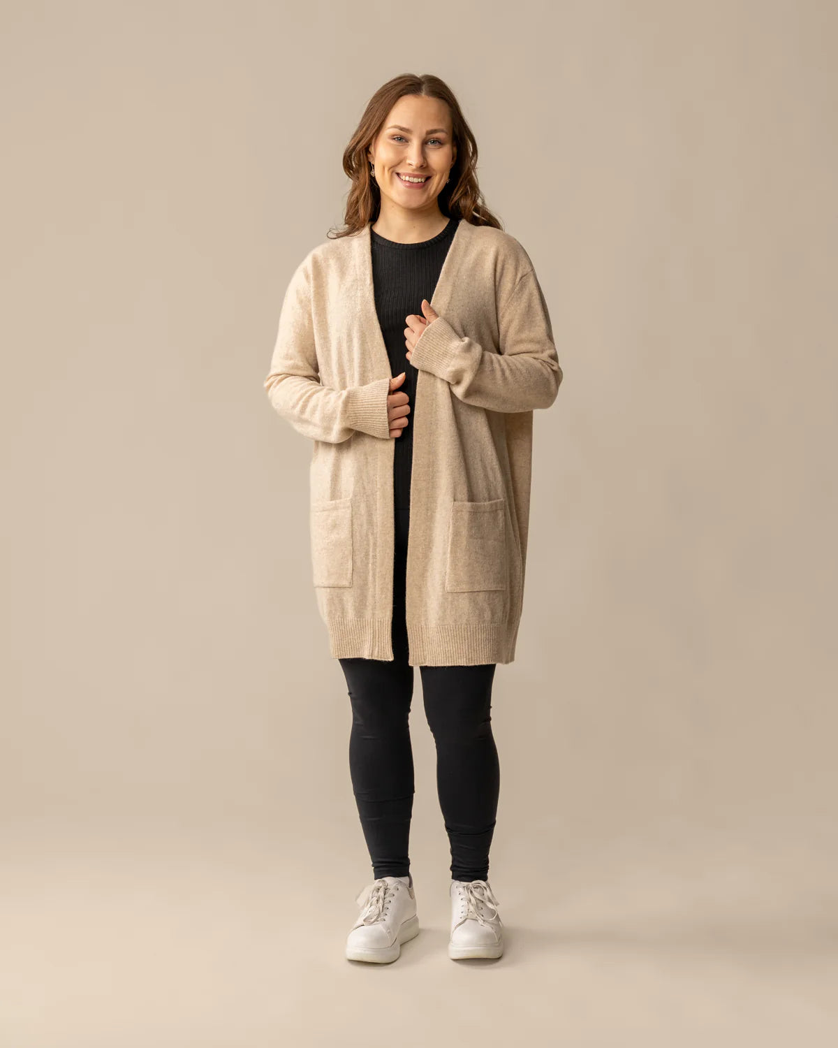 Tyyni Neuletakki - Beige