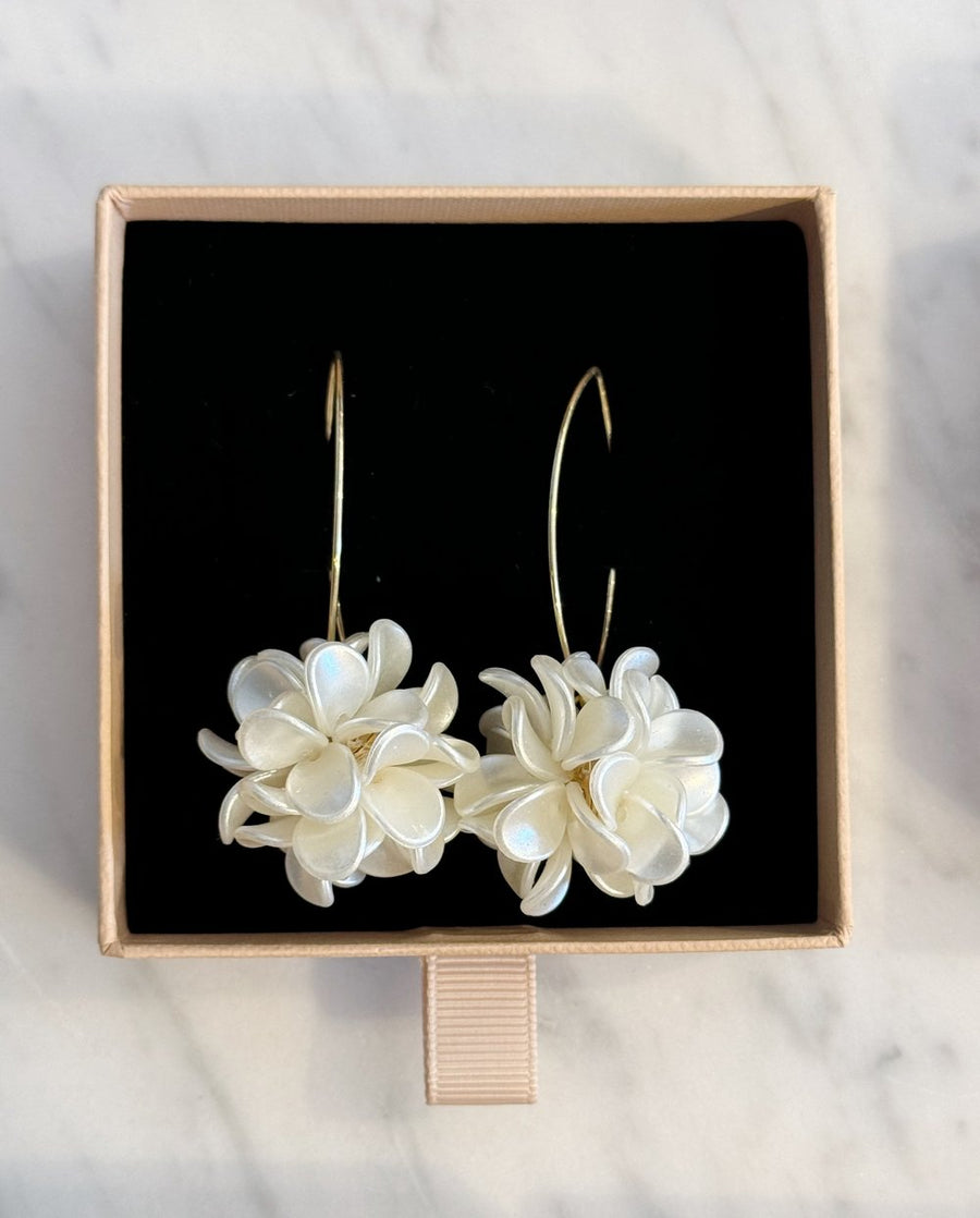 Kukkapallo Korvakorut - Valkoinen/Kulta