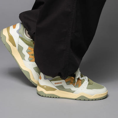 Fusion XT - Icicle / Oak Buff