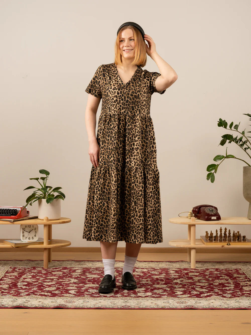 V-Pääntiemekko Pitkä - Leopardi