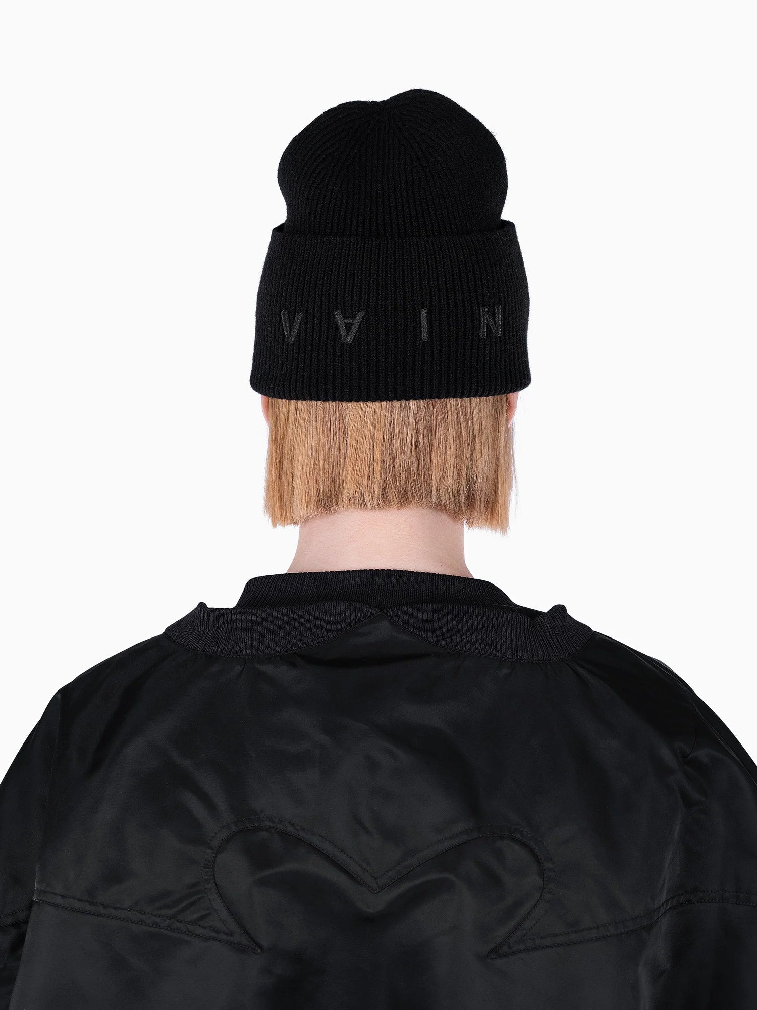 <3 Beanie Black