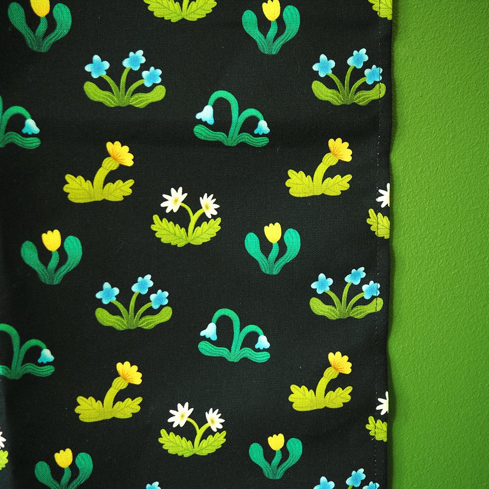 Kukkaketo keittiöpyyhe - Mia Minerva