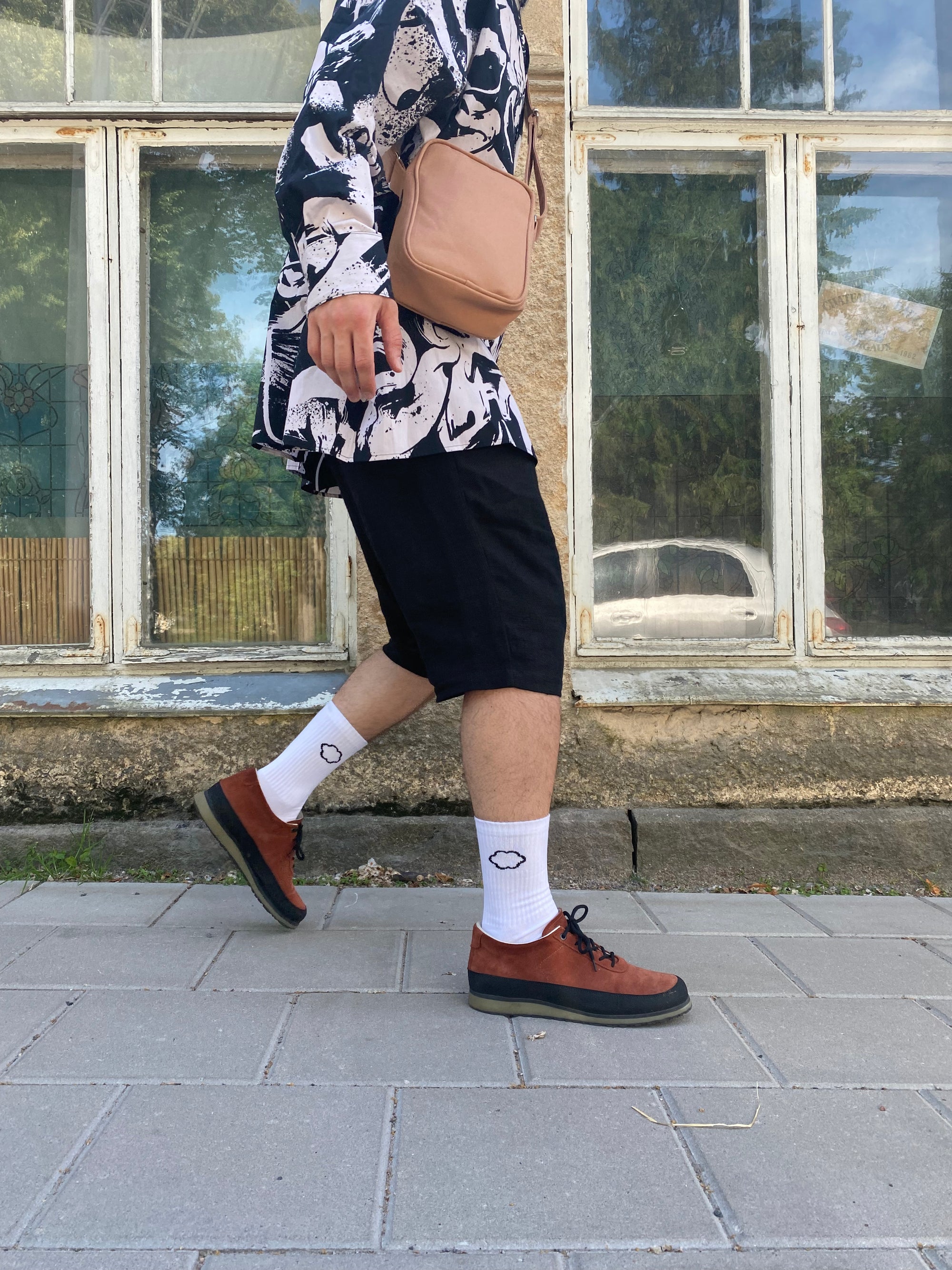 PUF PILVI SUKAT WHITE