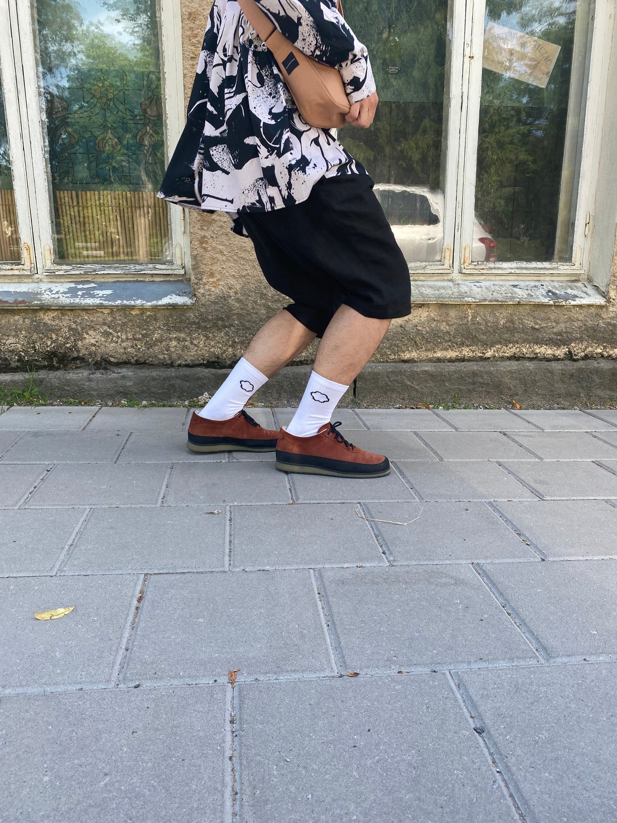 PUF PILVI SUKAT WHITE