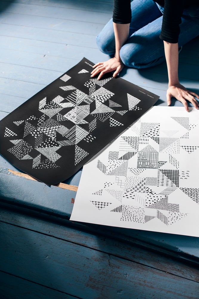 Seitsemän palaa - juliste musta