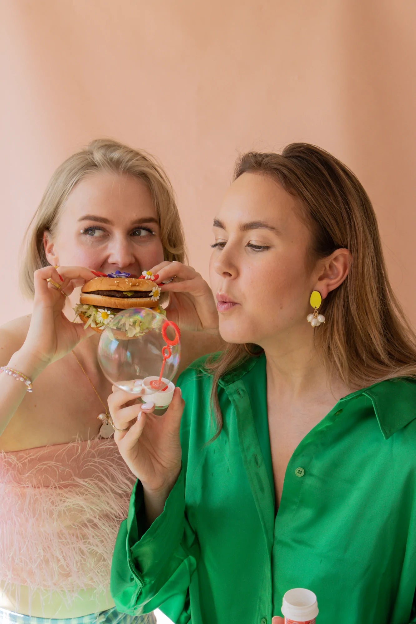 Ooh La La korvikset - Neon