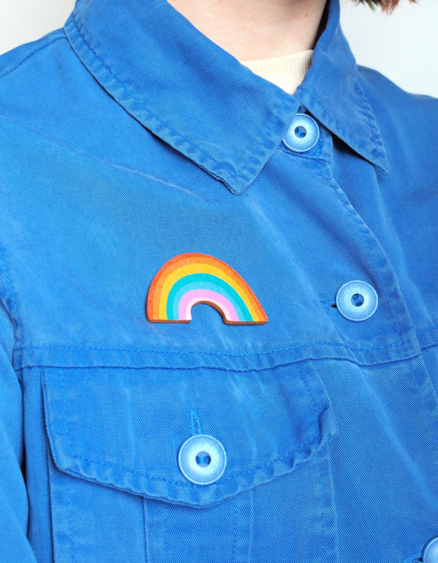 Sateenkaari - pinssi